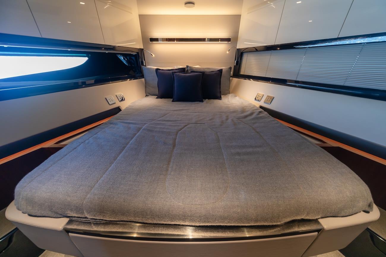 2021 RIVA 66' RIBELLE 